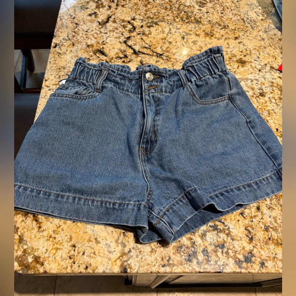 Forever 21 Denim Shorts M